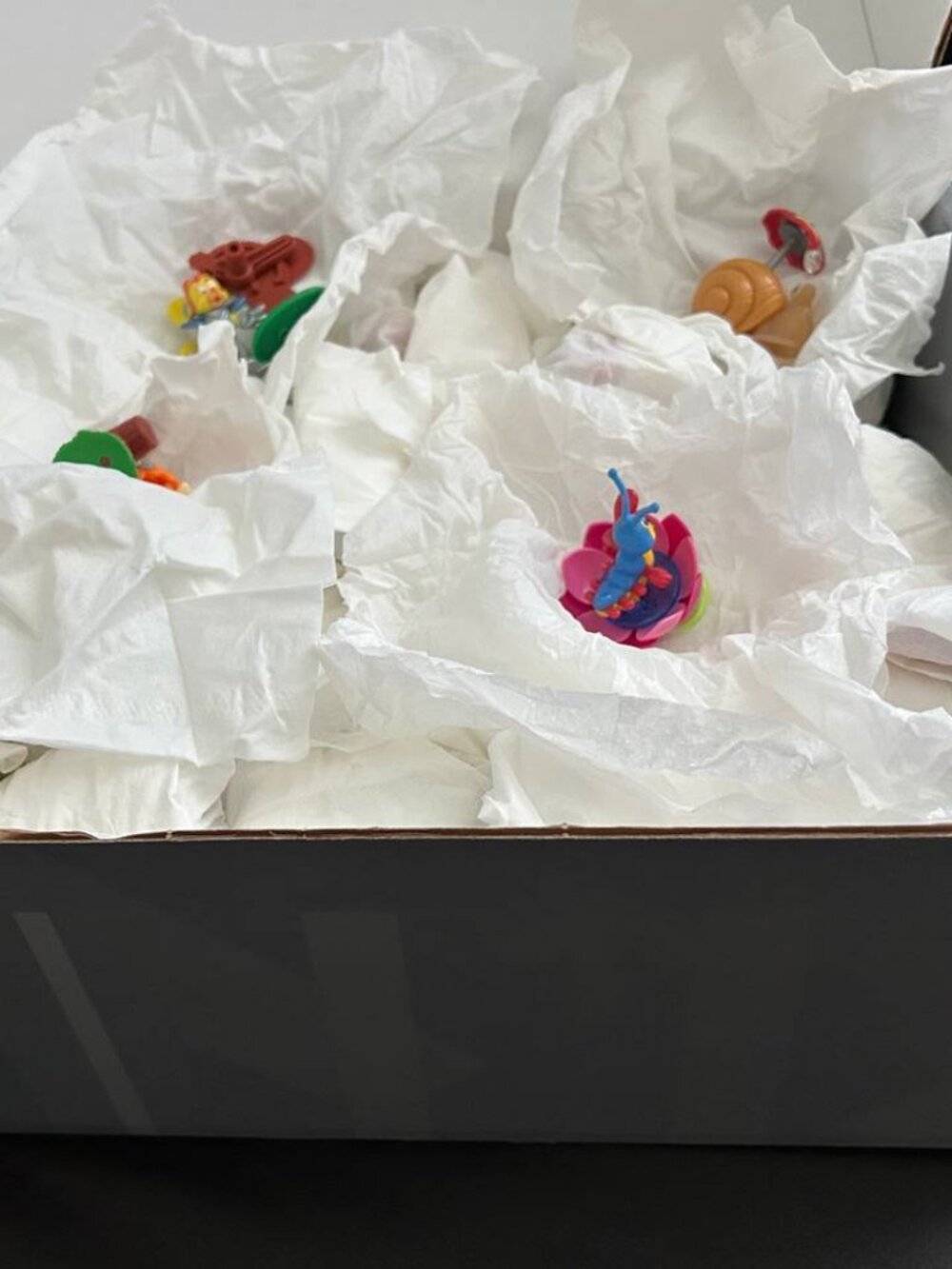 Kinder Surprise Lot - 100+ Figurine Set - Picture 2 of 3